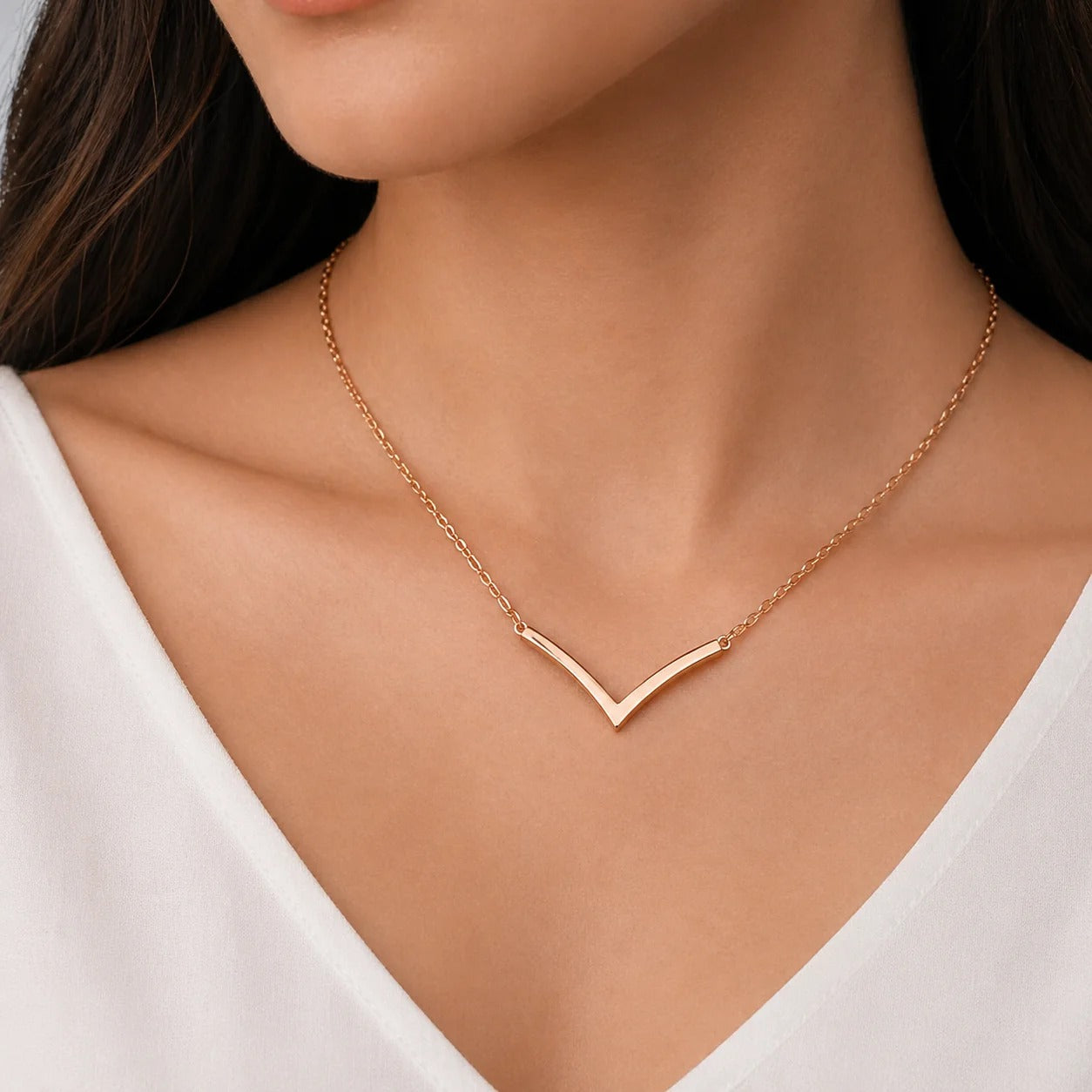 Lumina V-Pendant Chain
