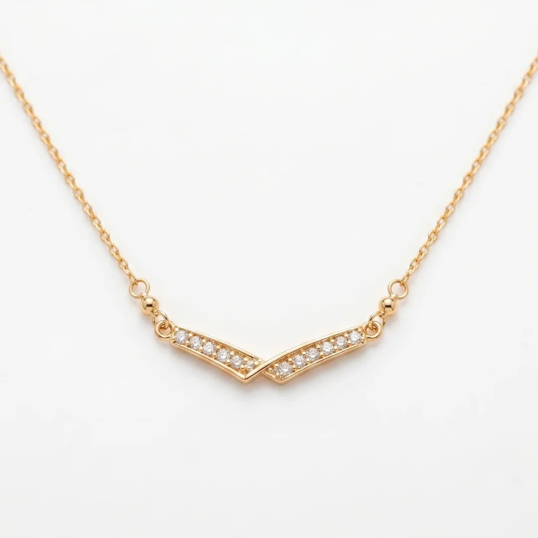 The Crystal Horizon V-Chain