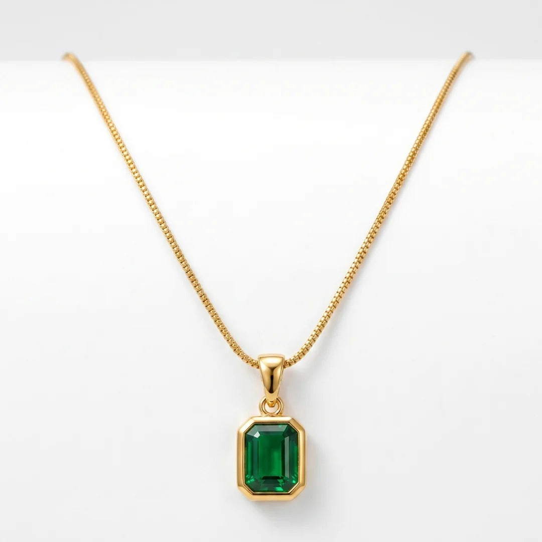The Royal Green Solitaire Chain