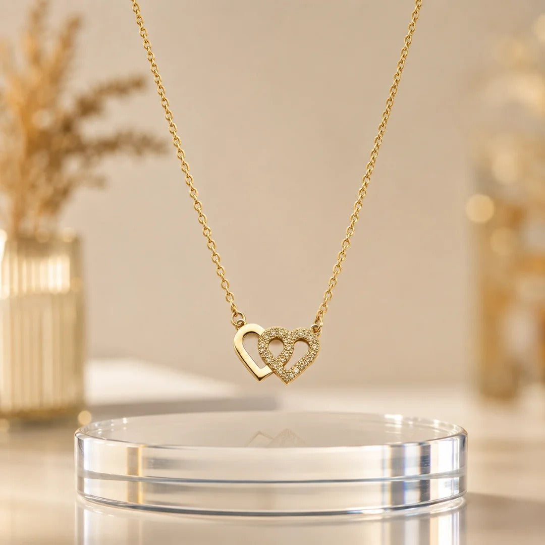 The Entwined Hearts Chain